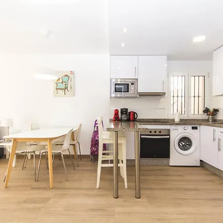 شقة Casablanca 1 Con Jardin Privado فوينخيرولا